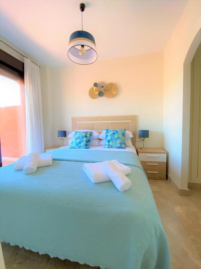 Sea View Penthouse Apartment With Hot Tub - Casa Bella Vista, Buenas Noches , Estepona Exterior foto